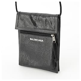 Balenciaga-Sac bandoulière Explorer en cuir Balenciaga-Noir