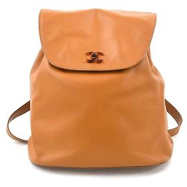 Mochila de couro Chanel Coco Mark Marrom
