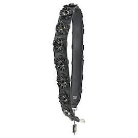 Fendi-Fendi Flower Studs Leather Strap-Black