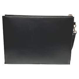 Yves Saint Laurent-Yves Saint Laurent Black Leather Clutch Bag-Black