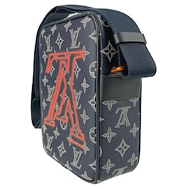 Louis Vuitton-Louis Vuitton Danube PM Shoulder Bag-Navy blue,Monogram