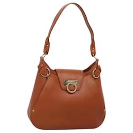 Salvatore Ferragamo-Salvatore Ferragamo Gancini Shoulder Bag Leather Brown Gold Auth 116357-Brown,Golden