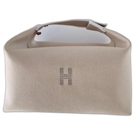 Hermès-BRIDE A BRAC Large Model-Other