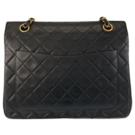 Chanel-Chanel Vintage Matelasse Turnlock Shoulder Bag-Black