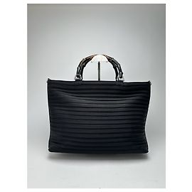 Bolsa de lona preta vintage da Gucci com alça de bambu Preto