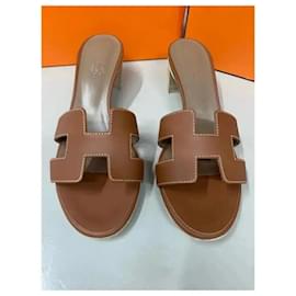Hermès-sandales hermès oasis neuves 40.5-Marron