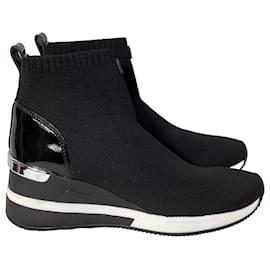Michael Kors-Michael Kors Skyler Sock Sneaker in Black Knit Fabric -Black