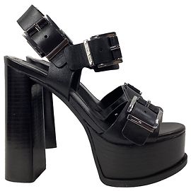 Sandalia de plataforma Colby de Michael Kors en cuero negro Negro