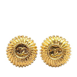 Chanel-Chanel Coco Mark Gold Plated Clip Earrings-Golden