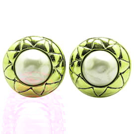 Chanel-Chanel Gold Gold Plated Faux Pearl Round Clip on Earrings-Golden