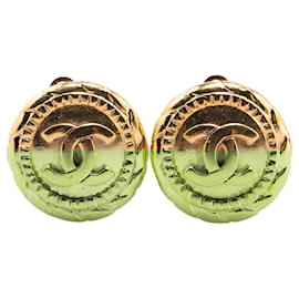 Chanel-Chanel Gold Gold Plated CC Round Clip On Earrings-Golden