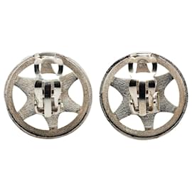 Chanel-Chanel Silver Silver CC Round Star Clip On Earrings-Silvery