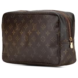 Louis Vuitton-Trousse Toilette 28 Monograma Marrom Louis Vuitton-Marrom