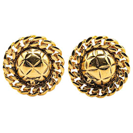 Chanel-Chanel Gold Gold Plated Quilted Chain Clip On Earrings-Golden