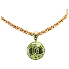 Chanel-Chanel Gold Gold Plated CC Round Medallion Pendant Necklace-Golden