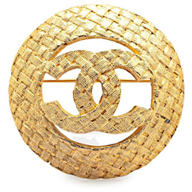 Chanel-Chanel Gold Gold Plated CC Round Woven Brooch-Golden