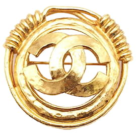 Chanel-Chanel Gold Gold Plated CC Brooch-Golden
