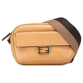 Fendi-Fendi Brown Leather Baguette Camera Bag-Brown,Beige