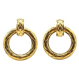 Chanel-Chanel Matelasse Gold Plated Clip Earrings-Golden
