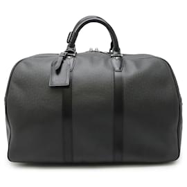 Louis Vuitton-Bolsa Boston Kendall PM Taiga da Louis Vuitton-Cinza