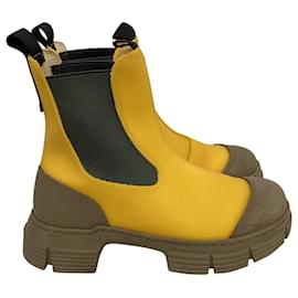 Ganni- Ganni Chelsea rain Boots in Yellow Rubber-Yellow,Camel