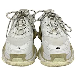 Balenciaga-Balenciaga Triple S Sneakers in White Polyester-White
