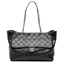 Chanel-Chanel Black Large Quilted Glazed Calfskin Duo Color Tote-Other,Dark red