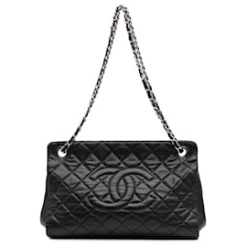 Chanel-Chanel Black CC Quilted Caviar Frame Shopping Tote-Black