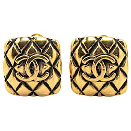 Chanel-Chanel Gold Gold Plated CC Quilted Square Clip on Earrings-Golden