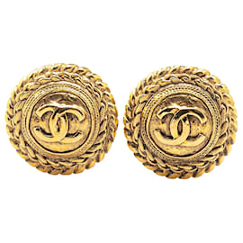 Chanel-Chanel Gold Gold Plated CC Round Clip On Earrings-Golden