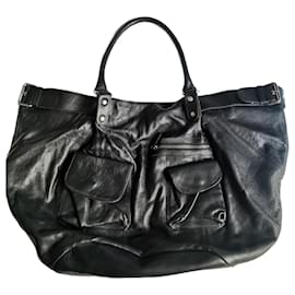 Ikks-the fisherman-Black