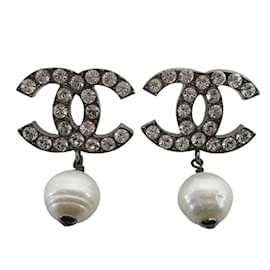 Chanel-Chanel Rhinestone Coco Mark Fake Pearl Earrings-Silvery