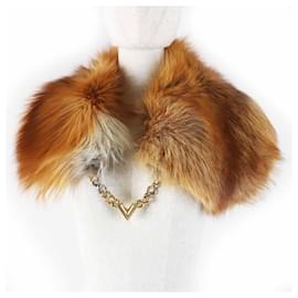 Louis Vuitton-Louis Vuitton Fox silk V logo Metal Monogram Tippet-Brown