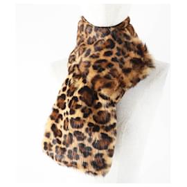 Gucci-Gucci 322989 Rabbit silk GGPattern Shawl-Brown