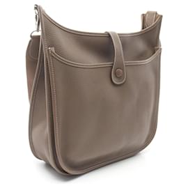 Hermès-Hermes Evelyne 3 Taurillon Clemence Shoulder Bag-Brown