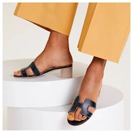 Hermès-Hermes oasis black sandals 39.5-Black