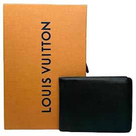 Louis Vuitton-LOUIS VUITTON Purses, wallets & cases T.  Leather-Green