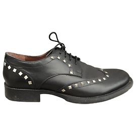 Autre Marque Derbies Feud em couro preto Preto