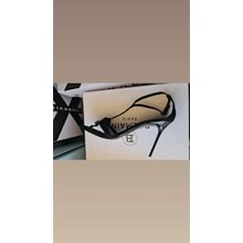 Balmain-Sandales Lips en cuir suédé 41 neuves-Noir