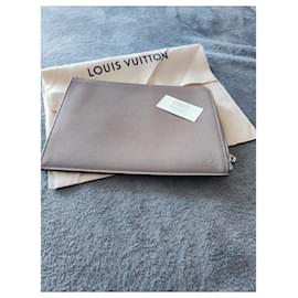 Louis Vuitton-Small model-Taupe