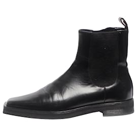 Totême-Black Chelsea leather ankle boots - size EU 38-Black
