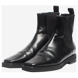 Totême-Black Chelsea leather ankle boots - size EU 38-Black