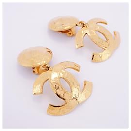 Chanel-Chanel Gold Plated Clip Earrings-Golden