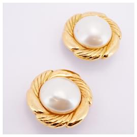 Chanel-Chanel Gold Plated Clip Earrings-Golden