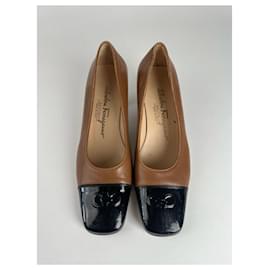 Salvatore Ferragamo-SALVATORE FERRAGAMO Talons T.EU 38 Cuir-Marron