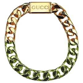 Gucci-Bracelet en métal doré avec logo GUCCI gravé, chaîne épaisse, vendu au prix de 550 $-Doré