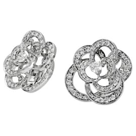 Chanel-Boucles d'oreilles Chanel Camélia en or blanc 18K-Autre
