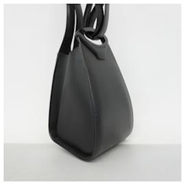 Louis Vuitton-Sac à épaule Minuit Epi Louis Vuitton-Noir