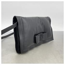 Salvatore Ferragamo-Sac à bandoulière en cuir noir Salvatore Ferragamo-Noir
