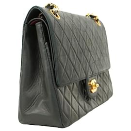 Chanel-Sac à épaule en agneau noir Chanel-Noir